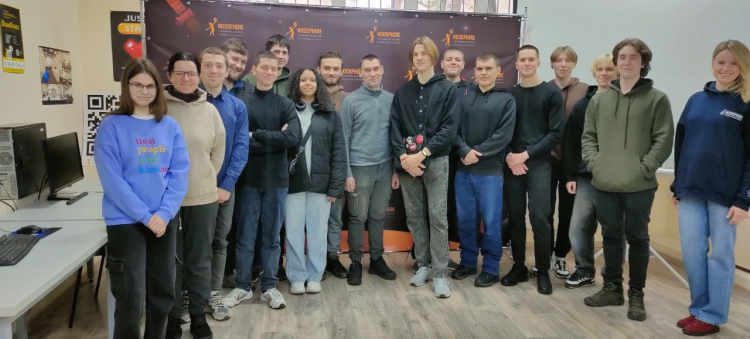 Майбутні вчителі інформатики занурились у світ STEM в Noosphere Engineering School Cherkasy